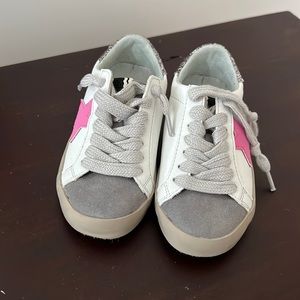 Toddler sneakers